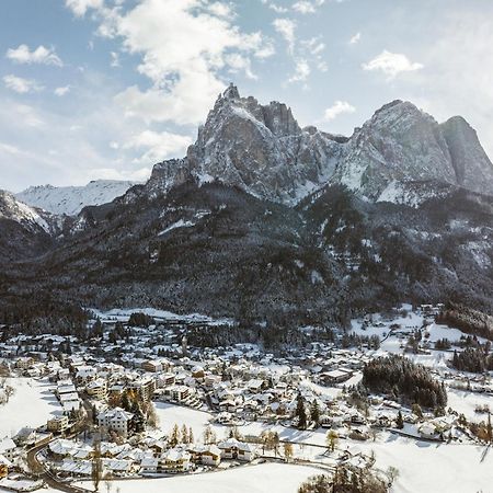 Mirabell Alpine Garden Resort & Spa Siusi Exterior photo