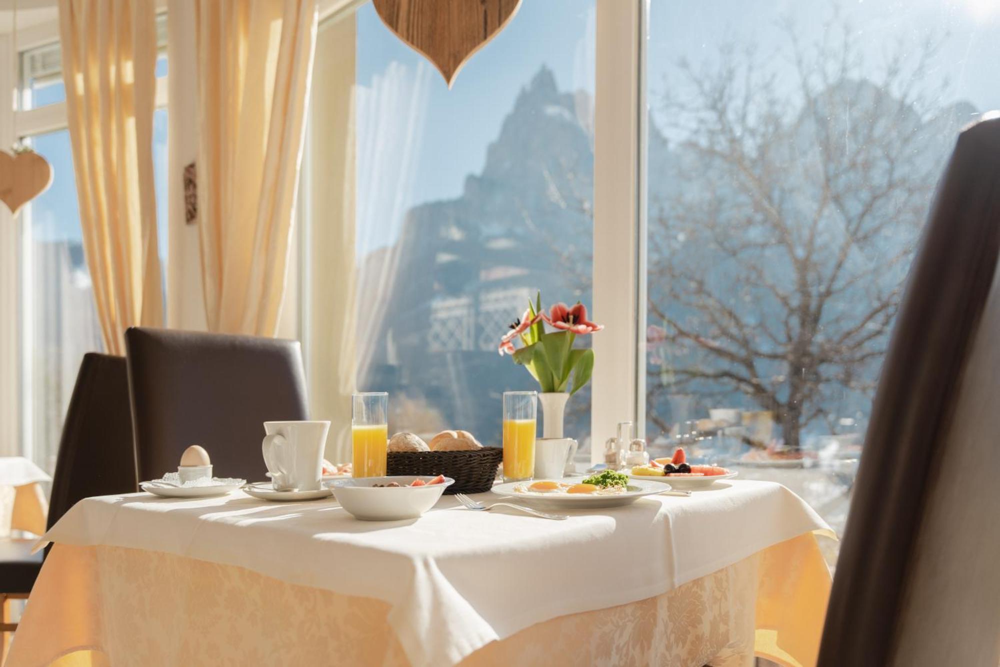 Mirabell Alpine Garden Resort & Spa Siusi Exterior photo